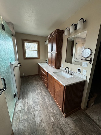 Bathroom Remodeling for Older Denver Homes: Layout, Tile, Ventilation, and Storage